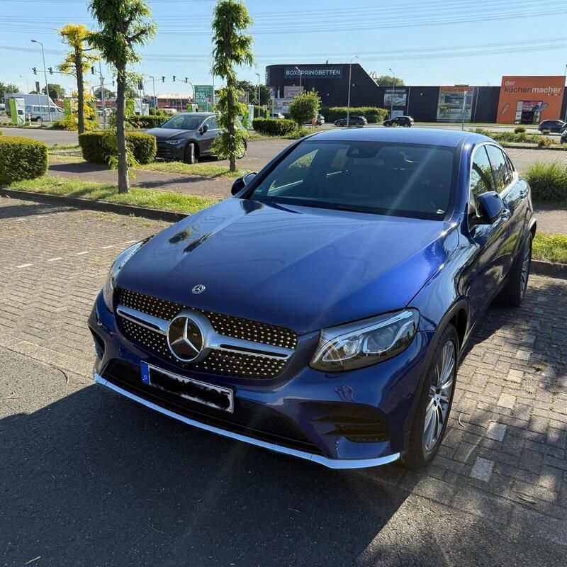 Blau Gebraucht 2018 Mercedes GLC250 AMG line Coupé | 33.950 € (Fairer Preis) - Bild 1/4