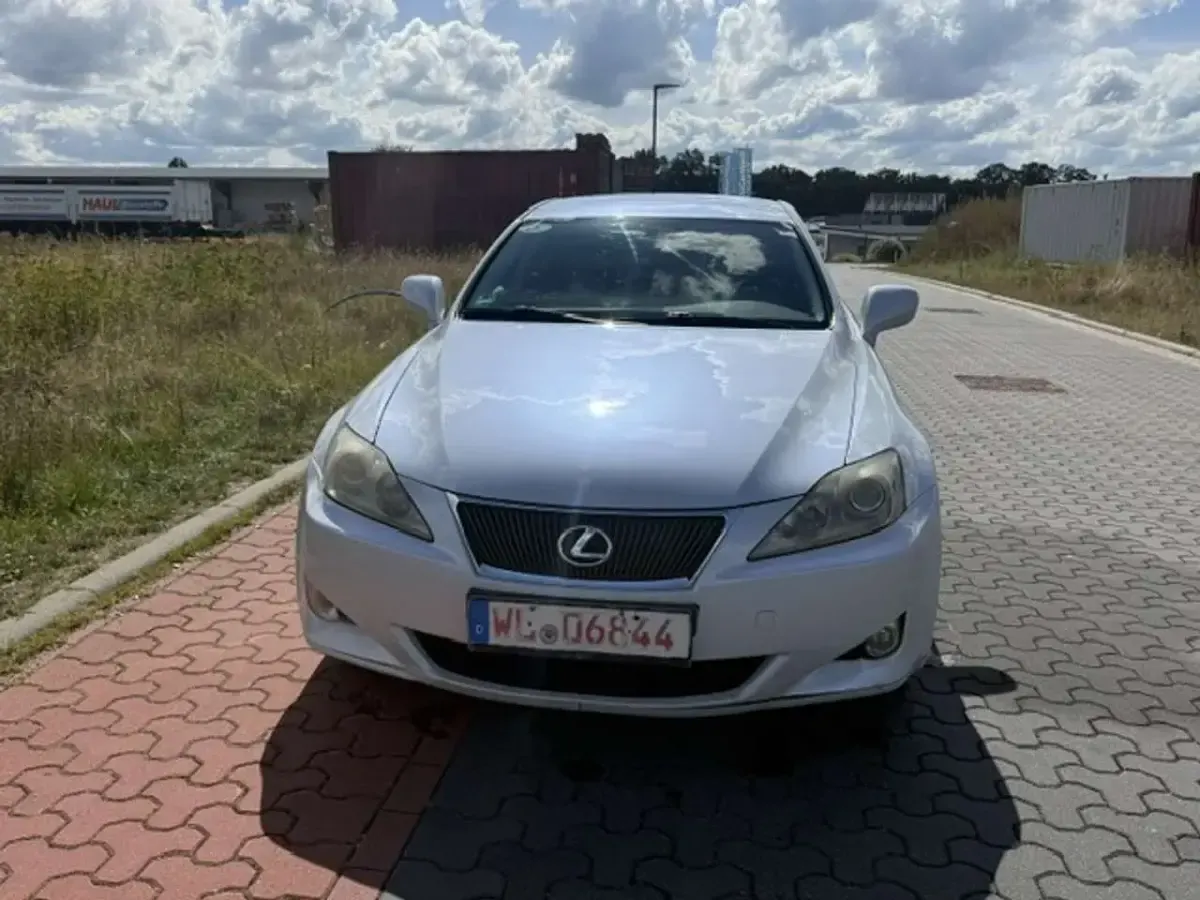 Gebraucht Lexus IS250 208 PS (152 kW) 2006 Bluish pearl cs Limousine