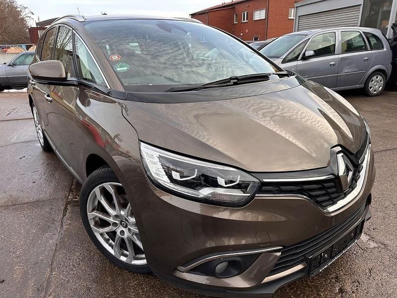 Braun Gebraucht 2017 Renault Scénic IV Intens Van / Kleinbus | 11.790 € (Fairer Preis) - Bild 1/4