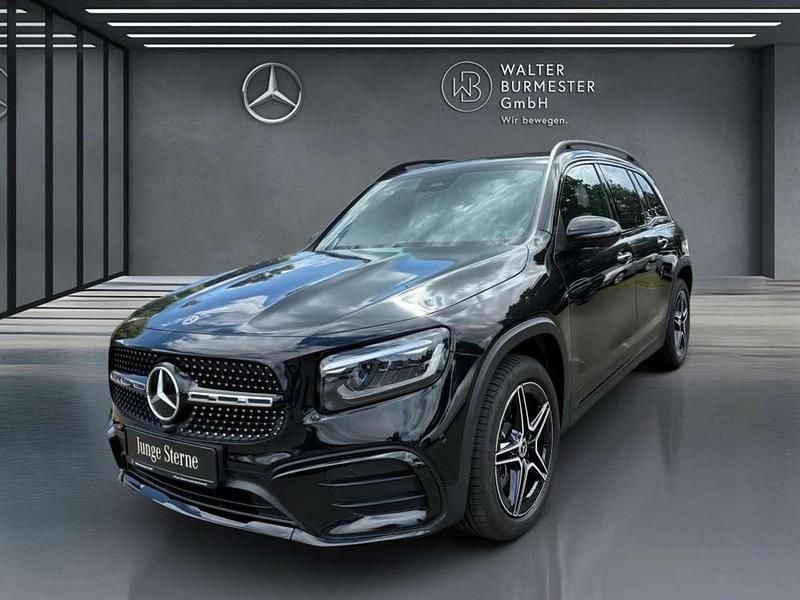 Metalliclack kosmosschwarz Gebraucht 2024 Mercedes GLB220 AMG SUV | 43.690 € (Guter Preis) - Bild 1/3