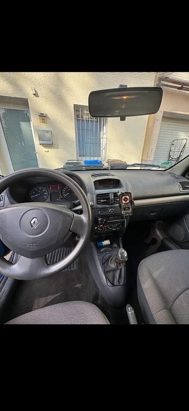 Gebraucht Renault Clio II 75 PS (55 kW) 2005 Blau Kleinwagen