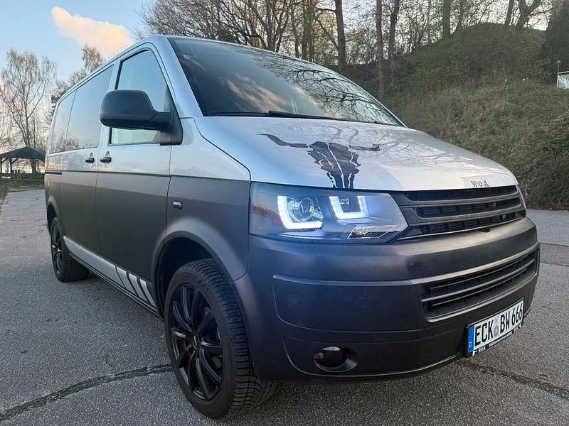 Second-hand VW T5 140 CP (102 kW) 2014 Argintiu Van