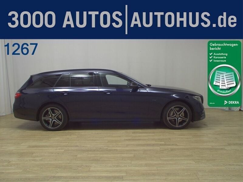 Blau Gebraucht 2020 Mercedes E300 AMG line Kombi | 24.980 € (Superpreis) - Bild 1/4
