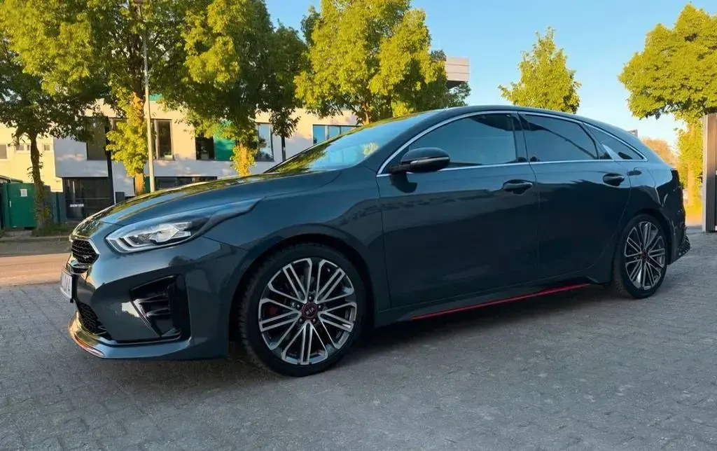 Gebraucht Kia ProCeed GT GT 204 PS (150 kW) 2019 Grau Kleinwagen