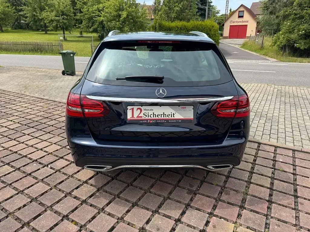 Gebraucht Mercedes C300 245 PS (180 kW) 2019 Blau Kombi