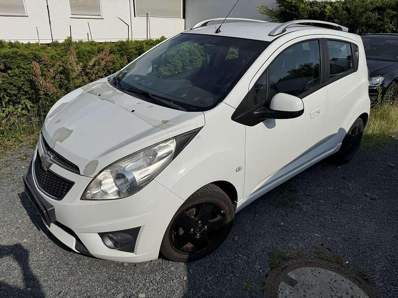 Schneeweiss/summitwhite/arctic Gebraucht 2012 Chevrolet Spark LT Kleinwagen | 1.999 € (Superpreis) - Bild 1/4