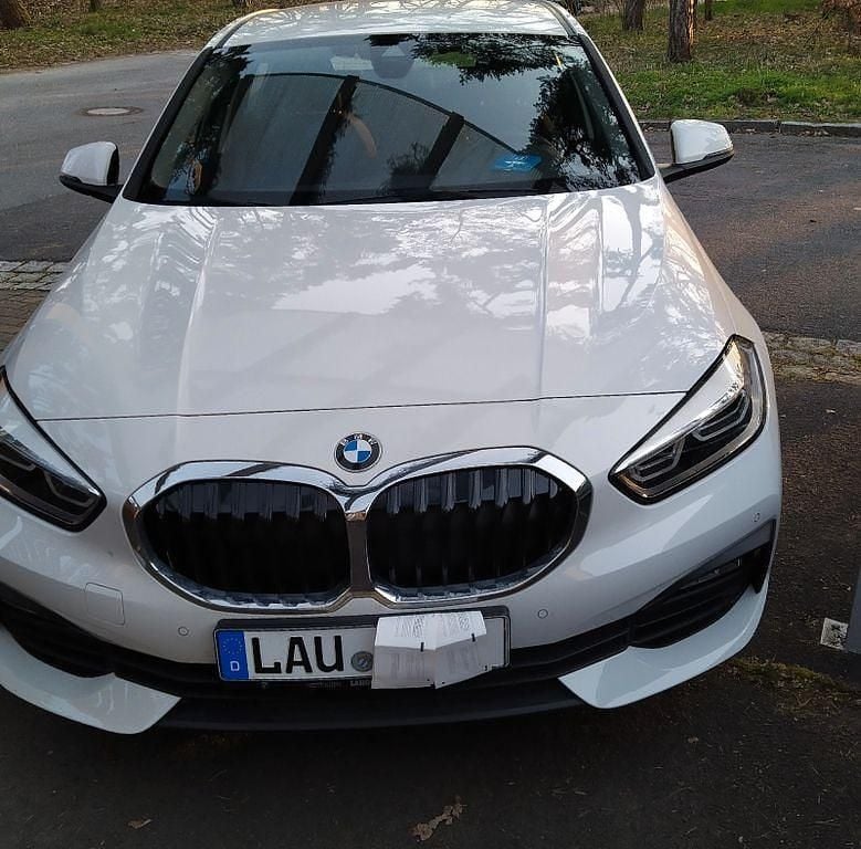 Gebraucht BMW 116 Advantage 116 PS (85 kW) 2020 Weiß Kleinwagen