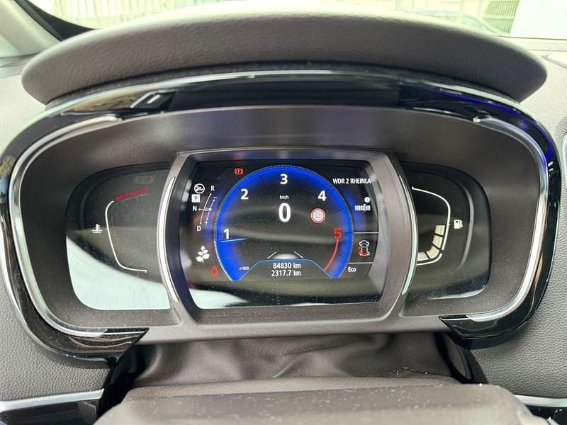 Gebraucht Renault Espace Intens 160 PS (117 kW) 2017 Silber Limousine