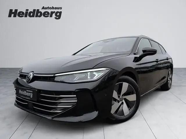 Second-hand VW Passat Elegance 150 CP (110 kW) 2025 Negru Break