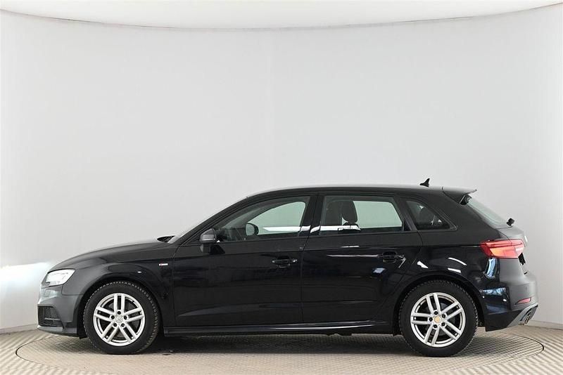 Gebraucht Audi A3 Sport 190 PS (139 kW) 2019 Schwarz Limousine