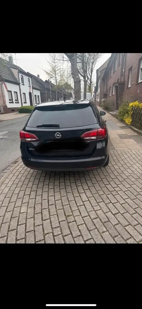 Gebraucht Opel Astra 136 PS (100 kW) 2019 Schwarz Kombi