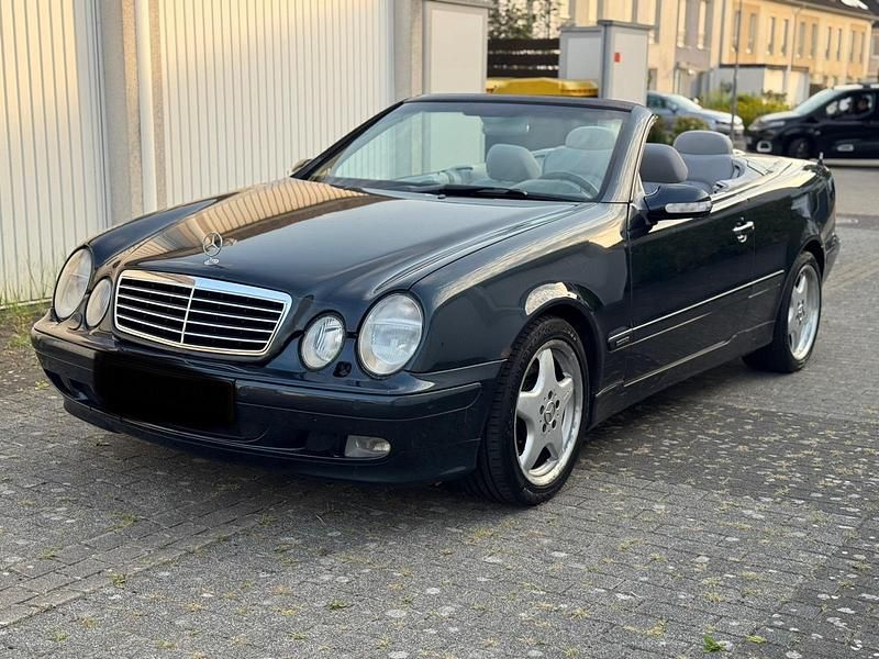 Schwarz Gebraucht 1999 Mercedes CLK320 Cabrio | 3.699 € (Guter Preis) - Bild 1/4