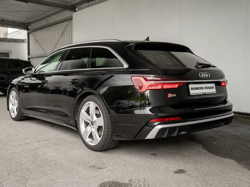 Gebraucht Audi S6 Design 344 PS (253 kW) 2024 Schwarz Kombi