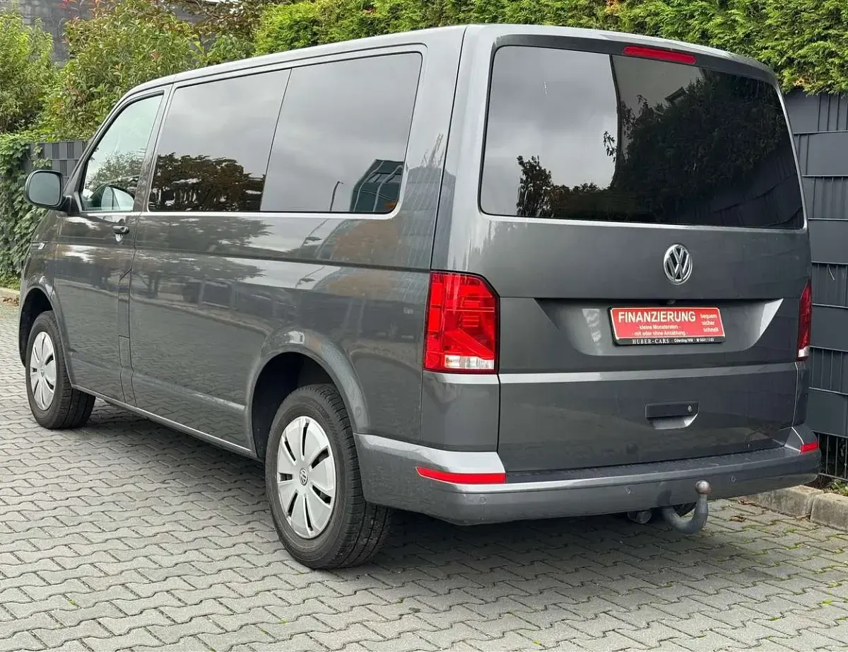 Gebraucht VW Multivan 150 PS (110 kW) 2021 Grau Van / Kleinbus