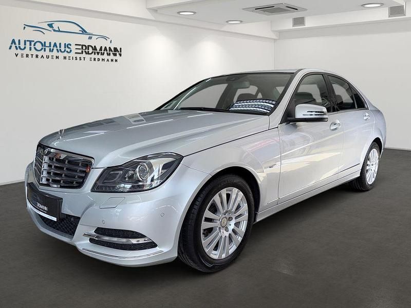 Silber Gebraucht 2012 Mercedes C250 Limousine | 18.880 € (Teuer) - Bild 1/4