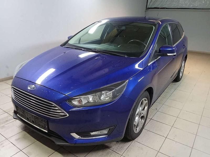 Indicblau metallic Gebraucht 2016 Ford Focus Titanium Kombi | 4.900 € (Guter Preis) - Bild 1/4