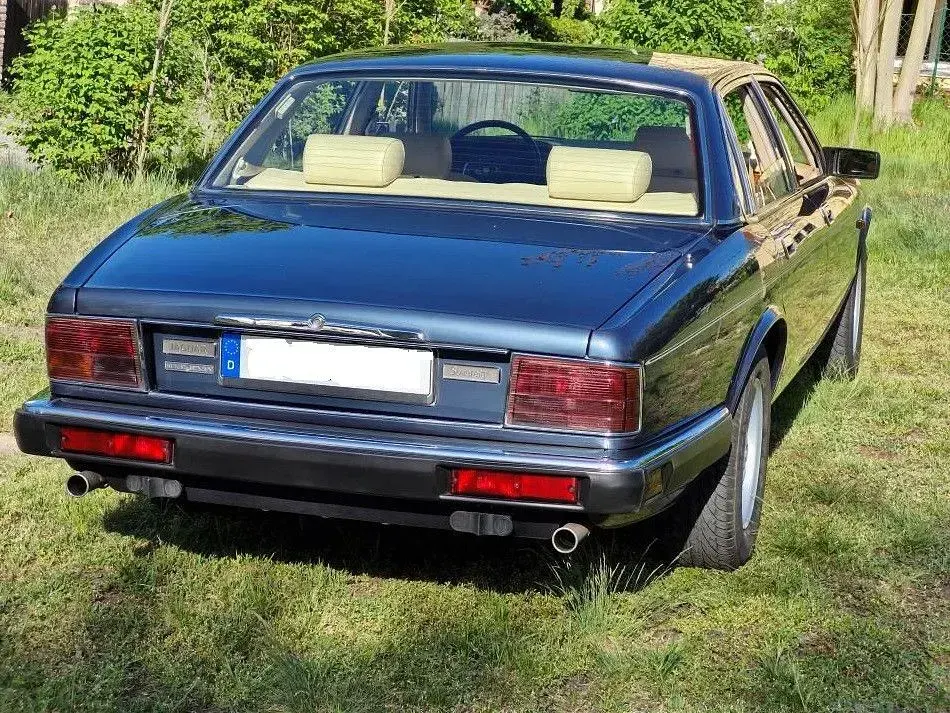 Gebraucht Jaguar XJ40 199 PS (146 kW) 1991 Blau Limousine