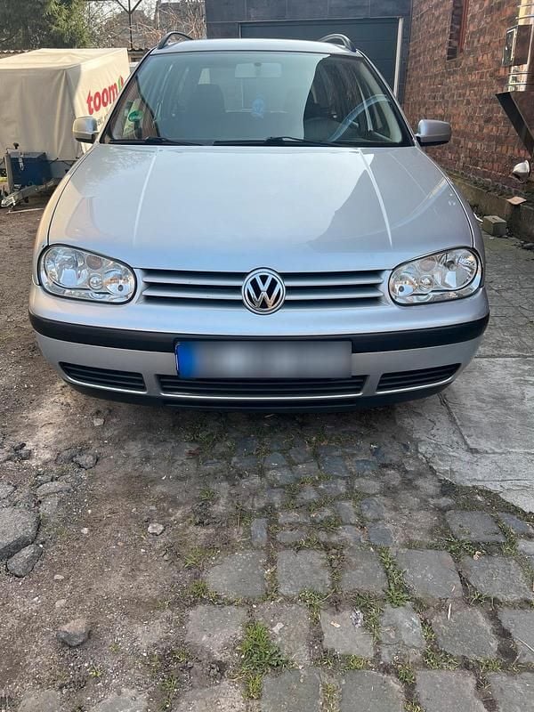 Gebraucht VW Golf 105 PS (77 kW) 2002 Silber Van / Kleinbus