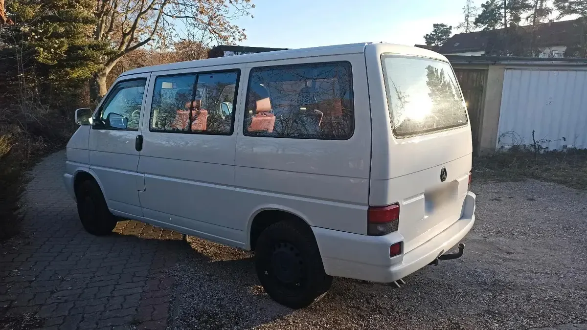 Gebraucht VW Multivan 90 PS (66 kW) 1997 Weiß Van / Kleinbus