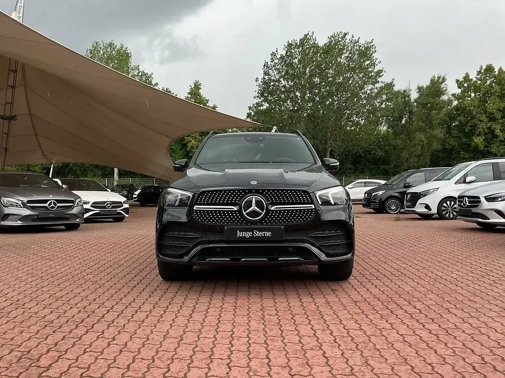 Gebraucht Mercedes GLE400 AMG line 330 PS (242 kW) 2023 Metalliclack obsidianschwarz SUV