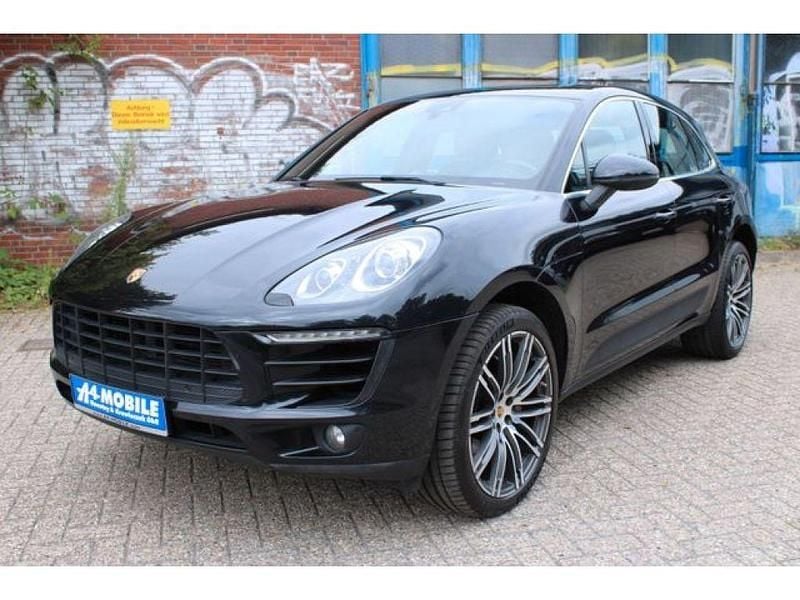Gebraucht Porsche Macan S 340 PS (250 kW) 2014 Tiefschwarzmetallic (metallic) SUV