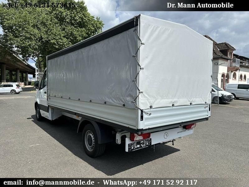Gebraucht Mercedes Sprinter 143 PS (105 kW) 2020 Arktikweiss Van