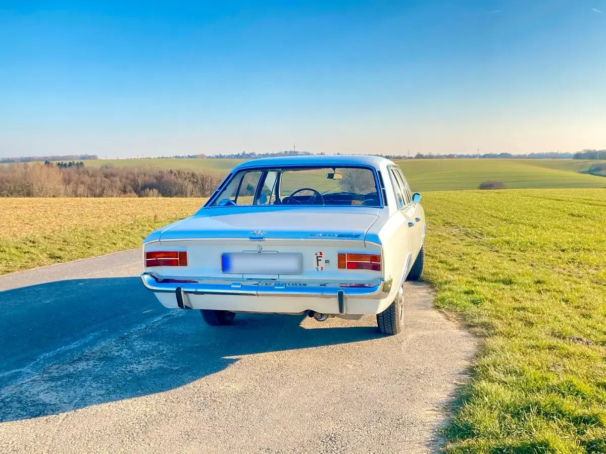 Gebraucht Opel Rekord 75 PS (55 kW) 1969 Weiß Limousine