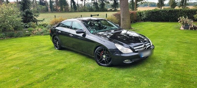 Schwarz Gebraucht 2010 Mercedes CLS350 Coupé | 9.700 € (Fairer Preis) - Bild 1/4