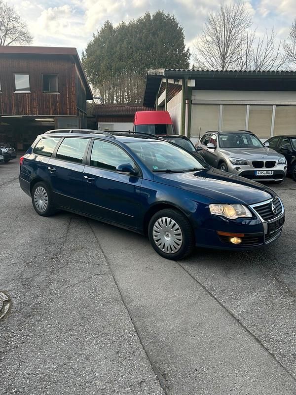 Gebraucht VW Passat 102 PS (75 kW) 2005 Blau Kombi