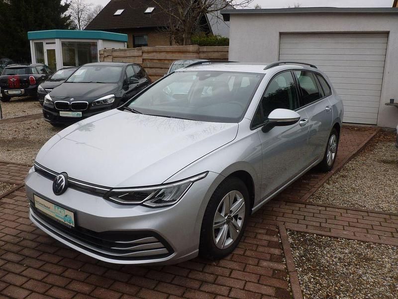 Gebraucht VW Golf VIII Life 131 PS (96 kW) 2021 Silber Kombi