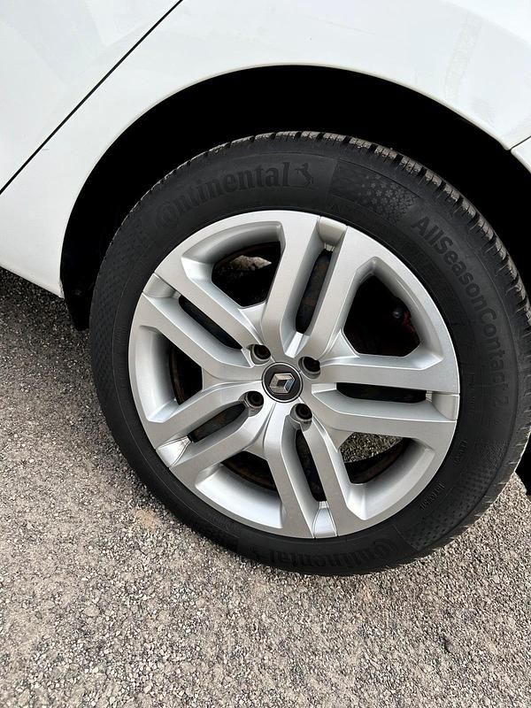 Gebraucht Renault Clio IV LIMITED 73 PS (53 kW) 2016 Weiß Limousine