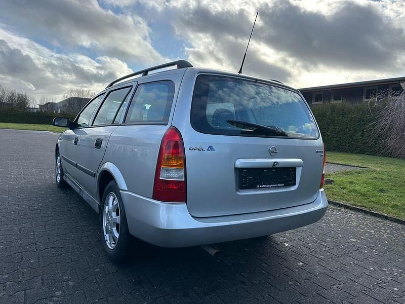 Gebraucht Opel Astra Elegance 101 PS (74 kW) 2002 Silber Limousine