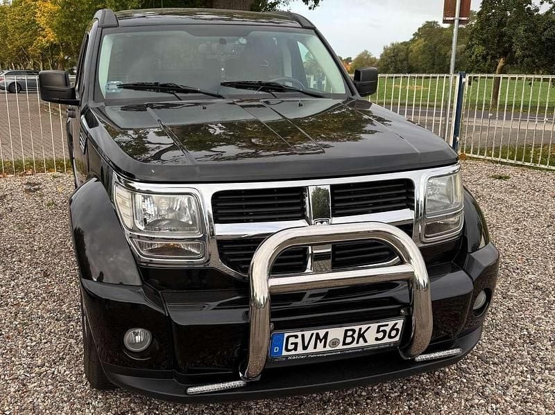 Brilliant black crystal Gebraucht 2009 Dodge Nitro SXT SUV | 7.300 € (Guter Preis) - Bild 1/4