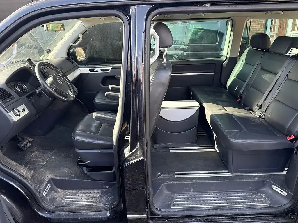 Używany VW T5 Highline 179 KM (131 kW) 2013 Czarny Van