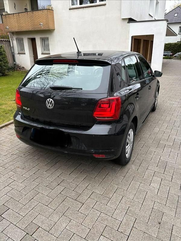 Gebraucht VW Polo Trendline 60 PS (44 kW) 2014 Schwarz Kleinwagen