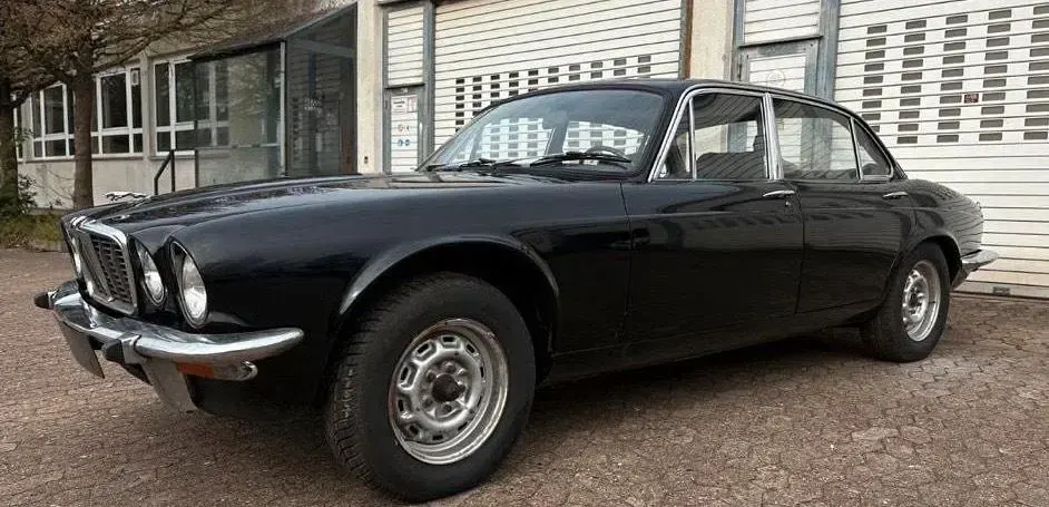 Gebraucht Jaguar XJ6 173 PS (127 kW) 1975 Schwarz Limousine