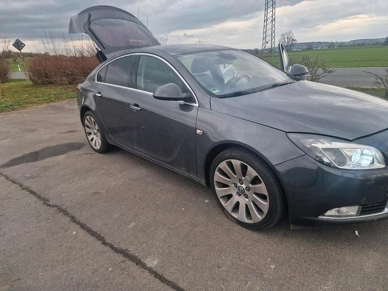 Gebraucht Opel Insignia 160 PS (117 kW) 2009 Grau Limousine