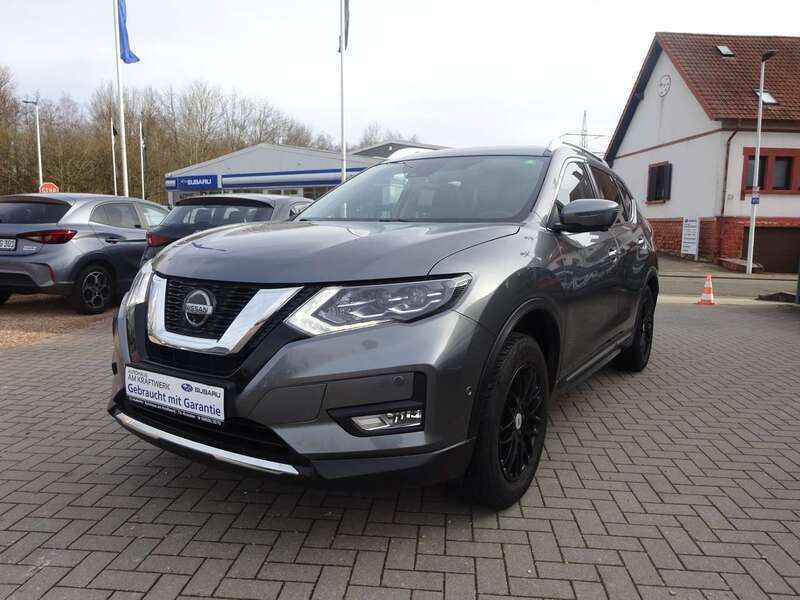 Grau Gebraucht 2019 Nissan X-Trail Tekna SUV | 22.500 € (Fairer Preis) - Bild 1/4