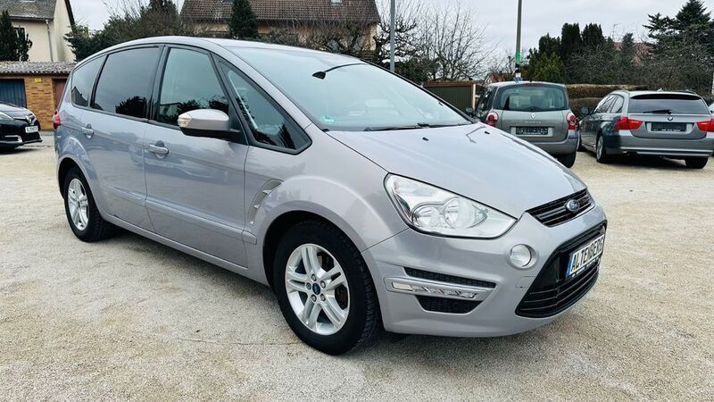 Silber Gebraucht 2014 Ford S-MAX Business Edition Van / Kleinbus | 11.499 € (Teuer) - Bild 1/4