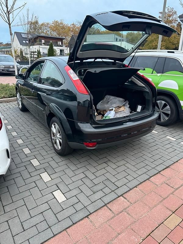 Second-hand Ford Focus 101 CP (74 kW) 2007 Coupe