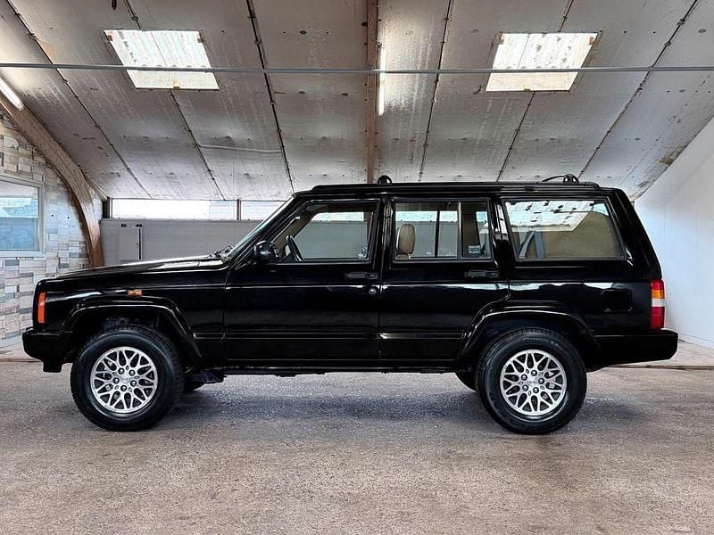 Gebraucht Jeep Cherokee 184 PS (135 kW) 1997 Schwarz SUV