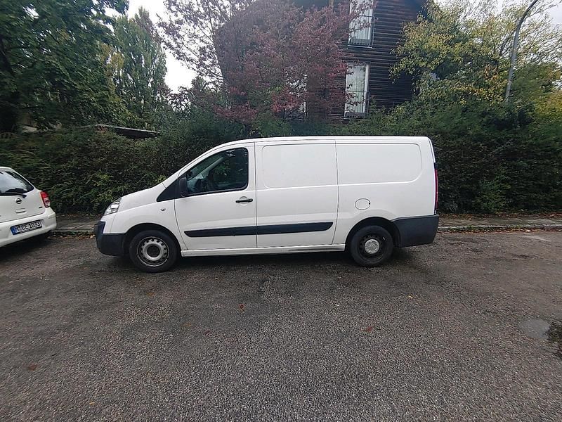 Second-hand Citroën Jumpy 90 CP (66 kW) 2013 Alb Monovolum