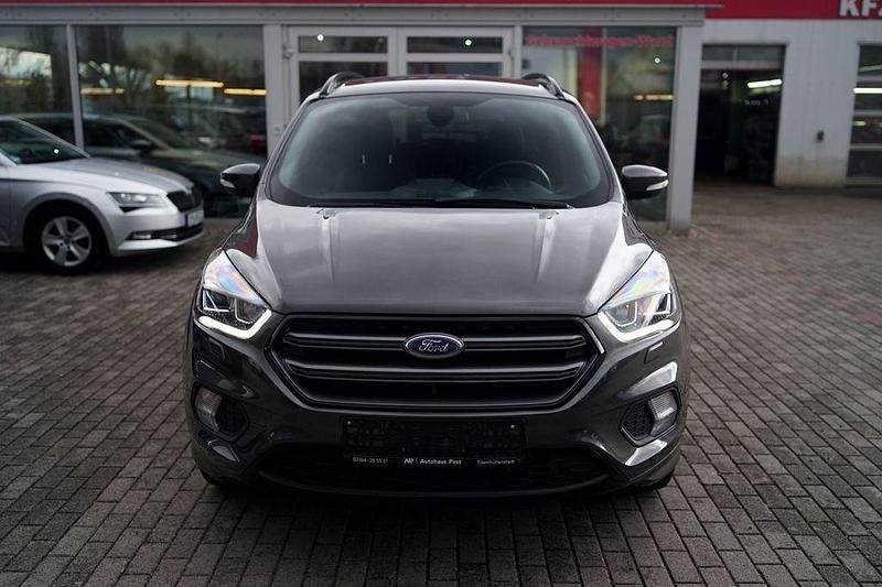 Gebraucht Ford Kuga ST-Line 182 PS (133 kW) 2018 Grau SUV