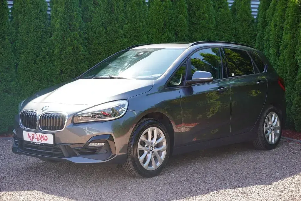 Gebraucht BMW 220 Active Tourer 192 PS (141 kW) 2019 Grau Van / Kleinbus