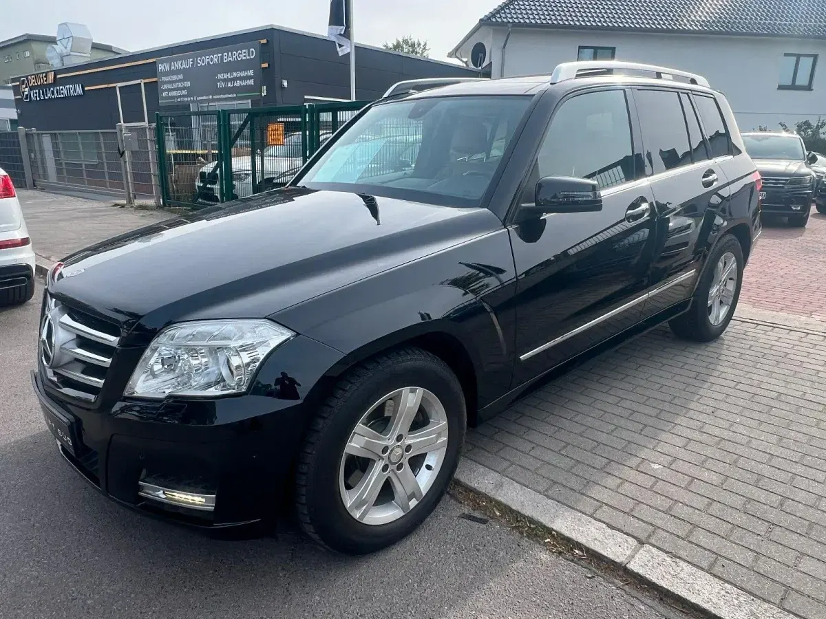 Gebraucht Mercedes GLK350 231 PS (169 kW) 2011 Schwarz SUV