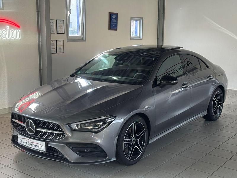 Mountaingrau Gebraucht 2021 Mercedes CLA250 AMG line Limousine | 36.700 € (Teuer) - Bild 1/4