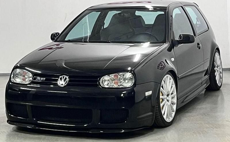 Schwarz Gebraucht 2002 VW Golf R Limousine | 32.990 € - Bild 1/4