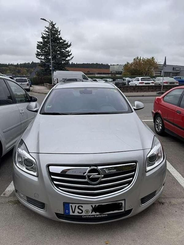 Grau Gebraucht 2013 Opel Insignia Sport Kombi | 4.499 € - Bild 1/4