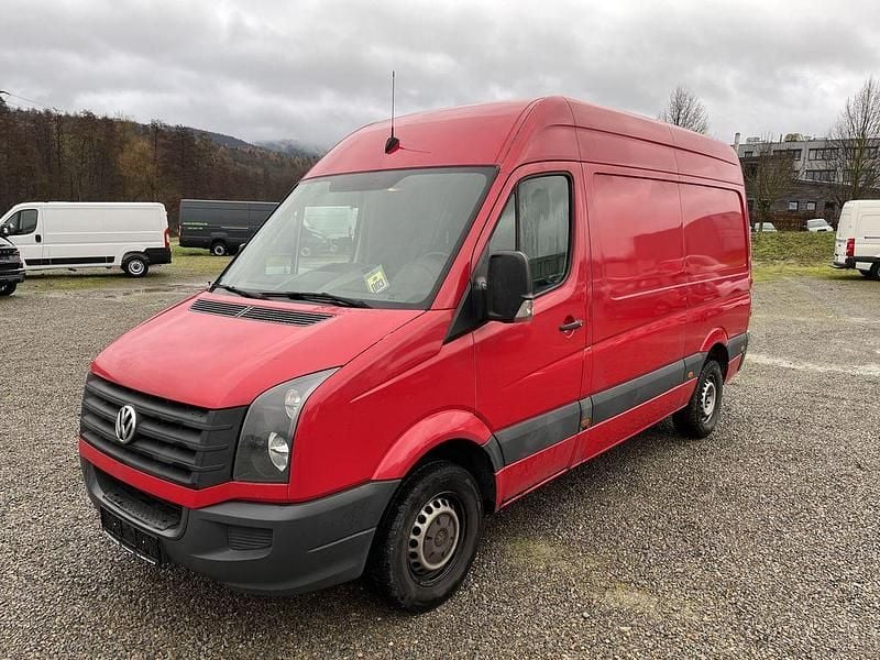 Gebraucht VW Crafter 136 PS (100 kW) 2015 Rot Van