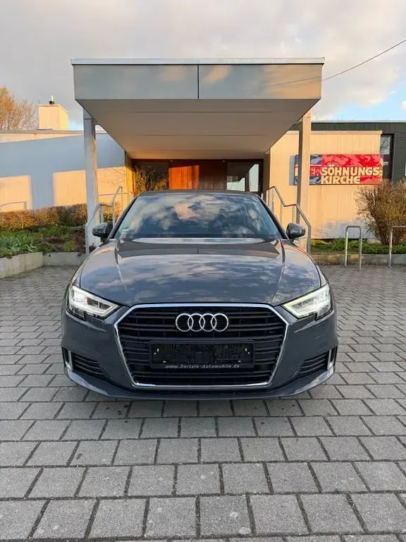 Second-hand Audi A3 Sport 150 CP (110 kW) 2019 Gri Berlinǎ